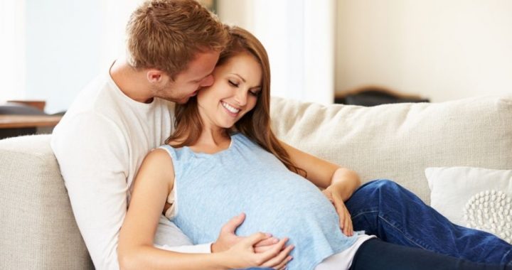 Czy można się KOCHAĆ w ciąży? Odpowiedź brzmi…