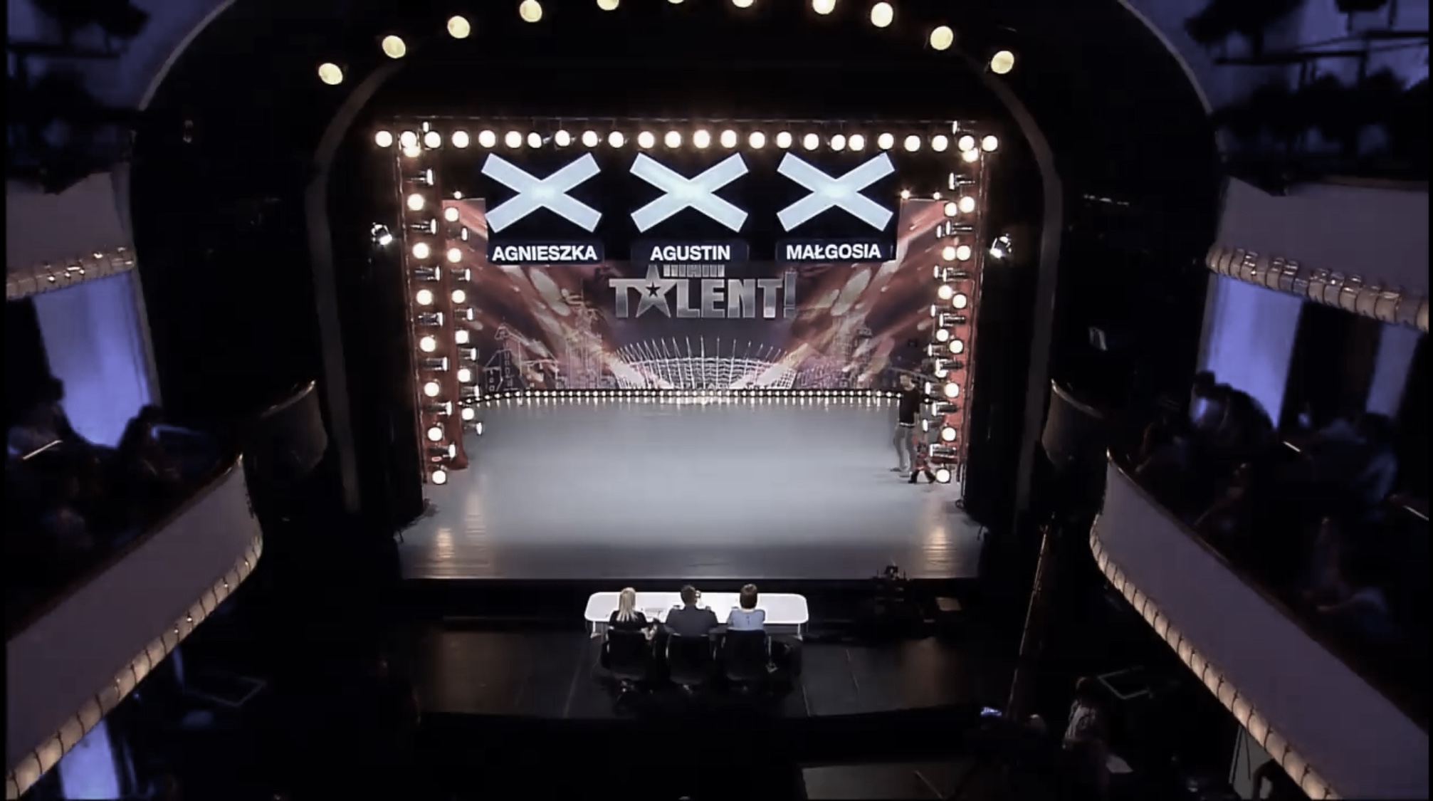 MODLITWA za jurora „Mam Talent”! Dramatyczny WYPADEK! Lekarze 6-godzin…