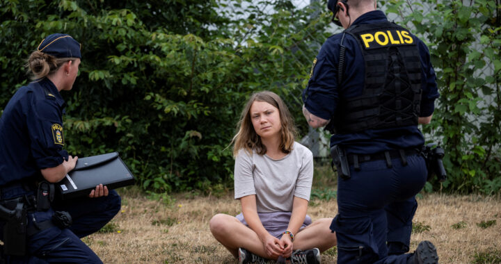 Greta Thunberg znów zatrzymana! [FILM]