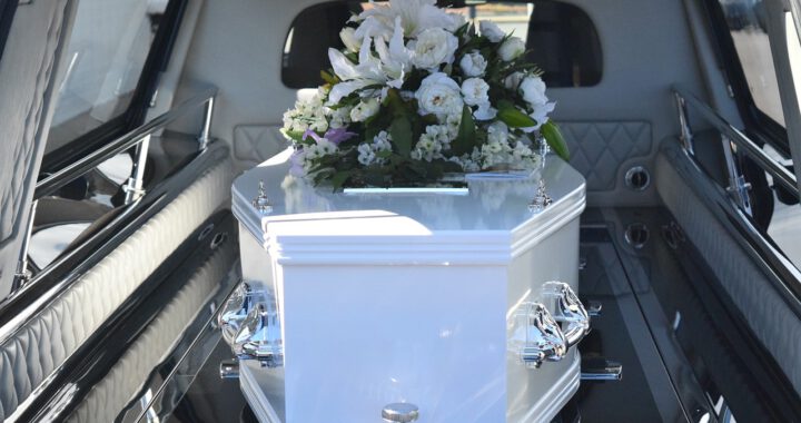 Kielce: zakład pogrzebowy pomylił ciała przy kremacji! Sprawę bada policja