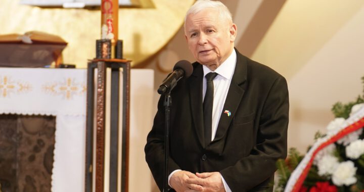 Jarosław Kaczyński stanie przed komisją śledczą ds. Pegasusa. Z jakimi pytaniami się zmierzy?