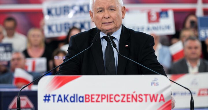Jarosław Kaczyński POWIEDZIAŁ TO W TWARZ Szymonowi Hołowni. Będzie afera?