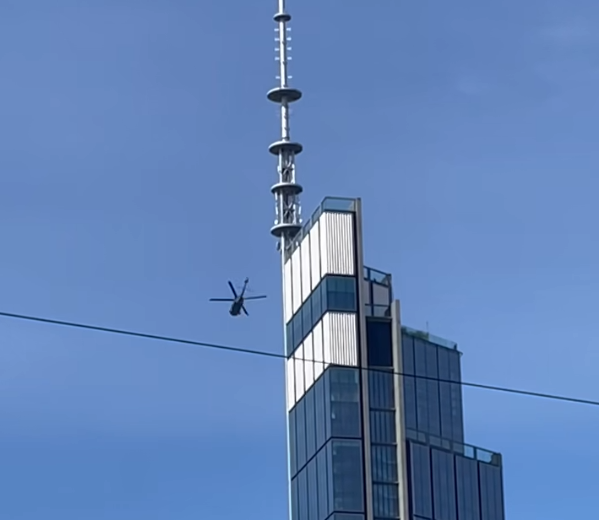 Black Hawk nad centrum Warszawy – policyjne ćwiczenia kontrterrorystyczne