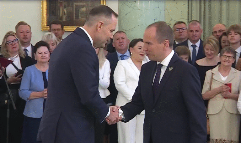 Nawrocki powołał najważniejszych urzędników Kancelarii Prezydenta. Ministrowie wojny, czy strażnicy żyrandoli?