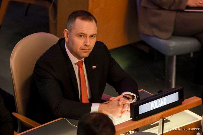 Prezydent podpisuje nowelizację ustawy o pomocy obywatelom Ukrainy